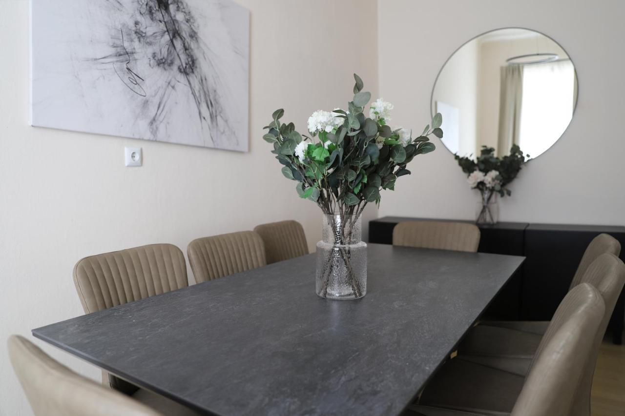 Spacious Apartment, 3 Min To U6 Metro Vienna Exterior photo