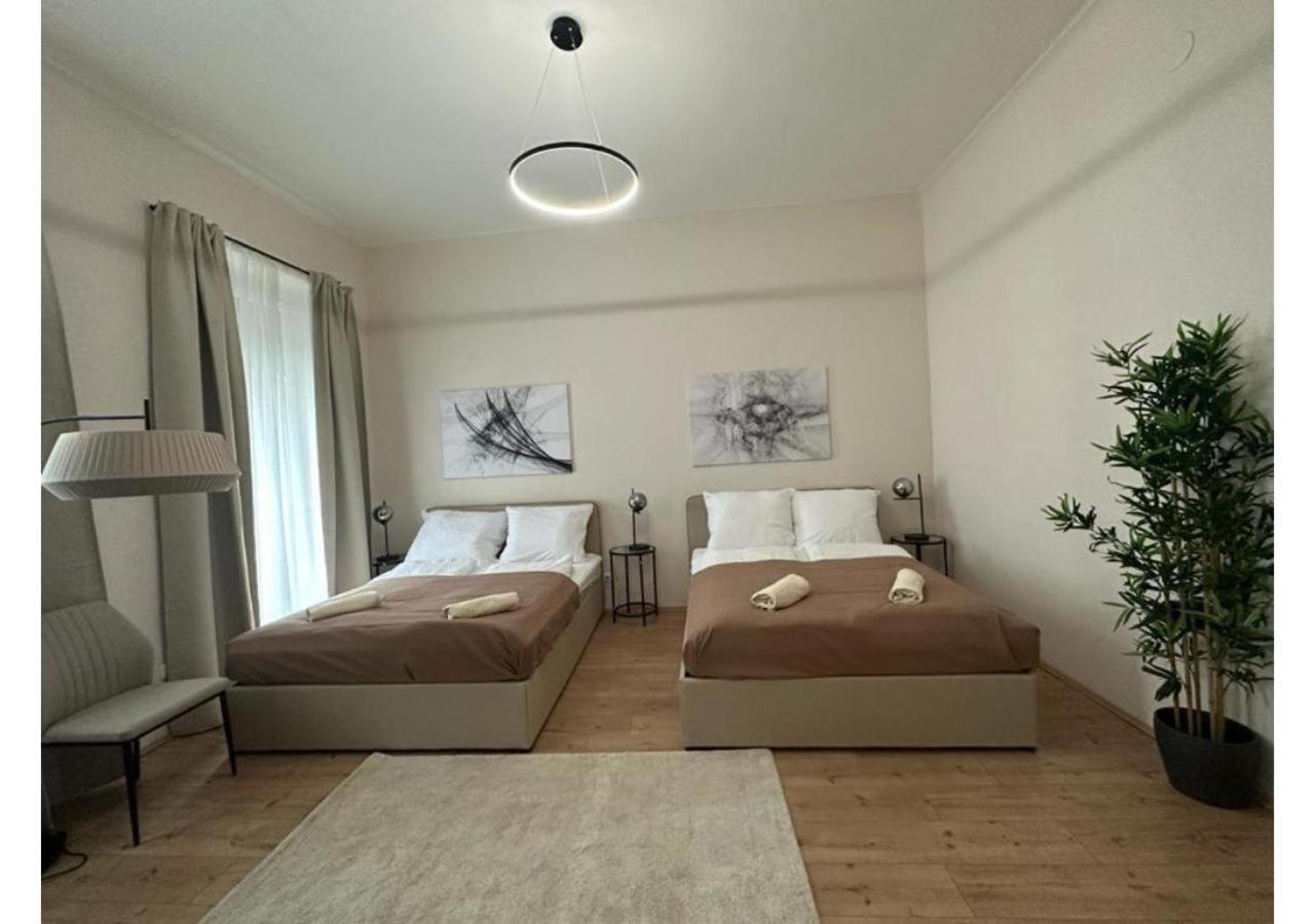 Spacious Apartment, 3 Min To U6 Metro Vienna Exterior photo