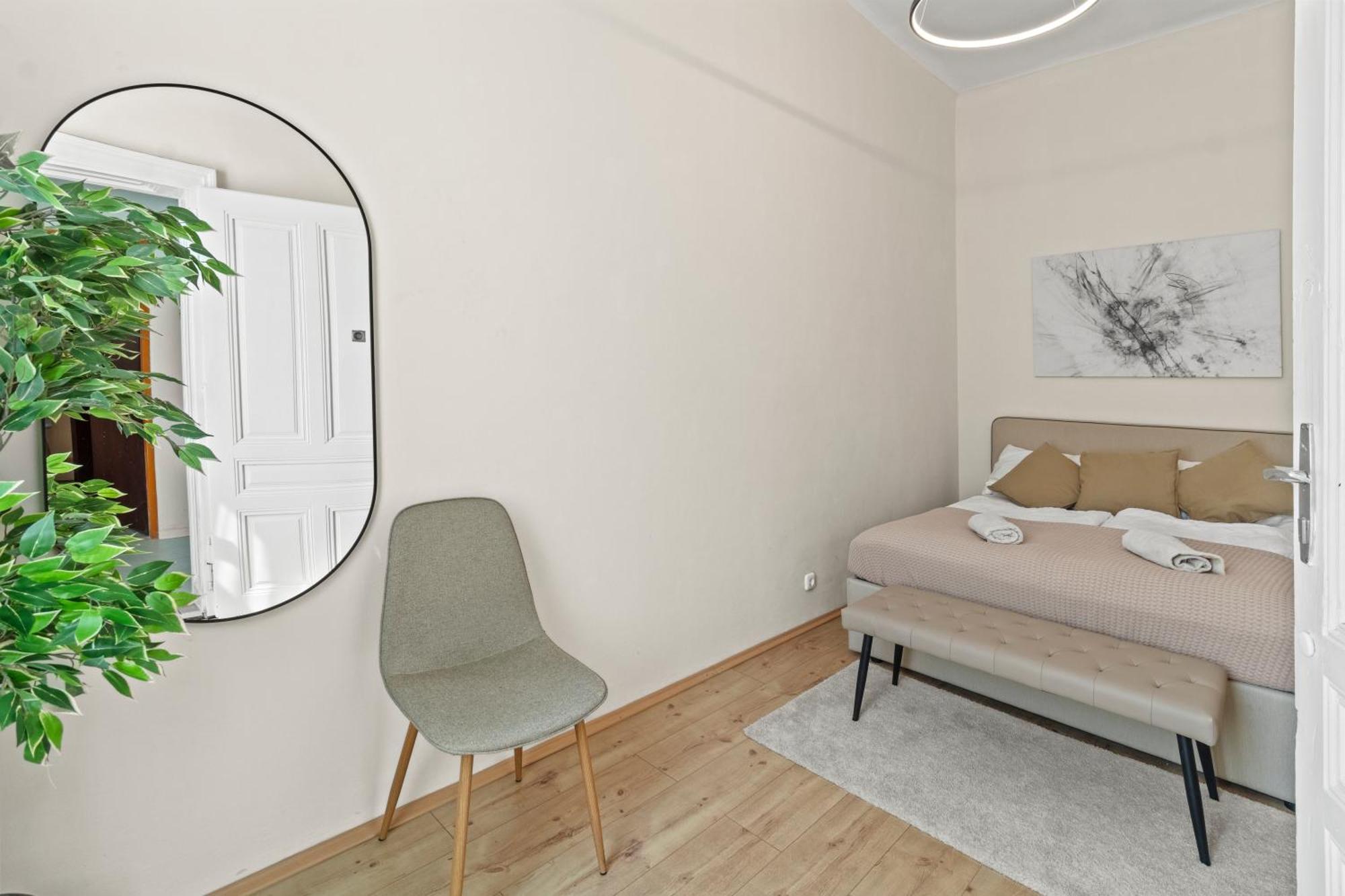 Spacious Apartment, 3 Min To U6 Metro Vienna Exterior photo
