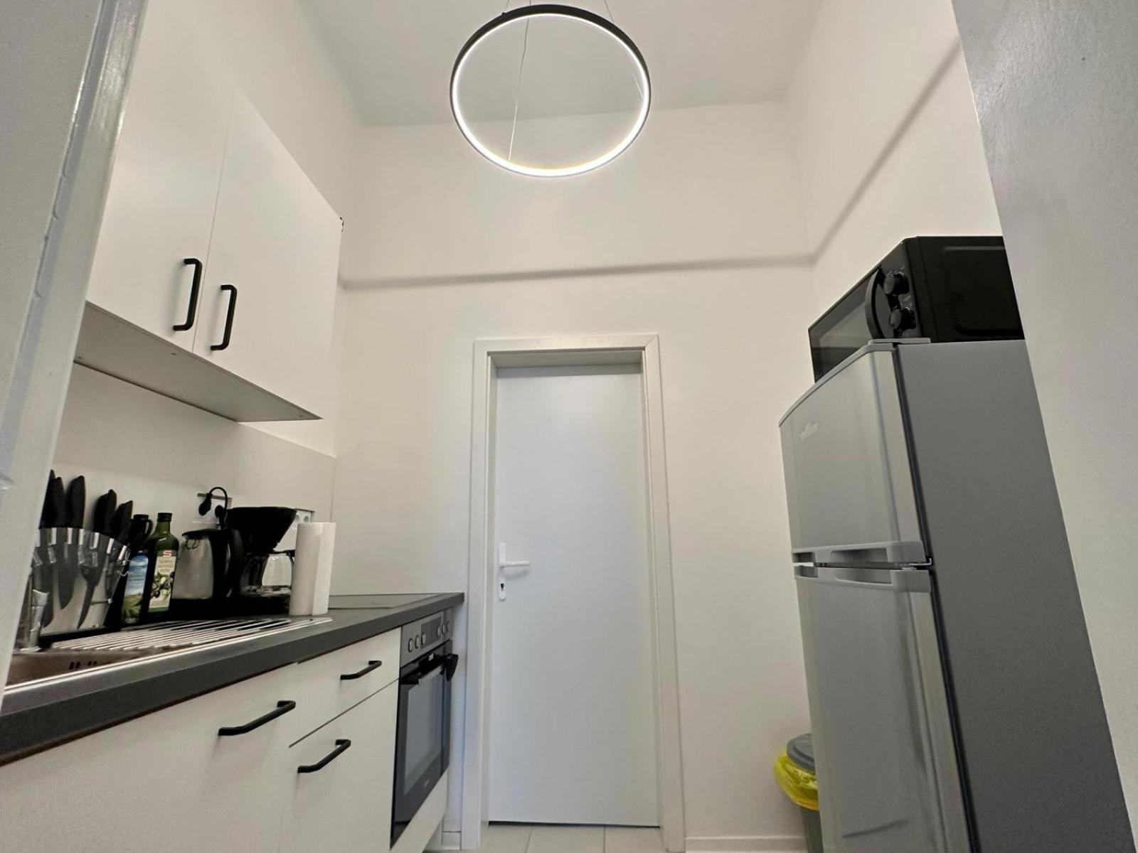 Spacious Apartment, 3 Min To U6 Metro Vienna Exterior photo