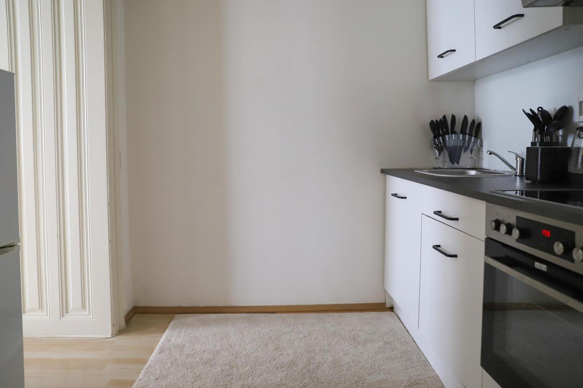 Spacious Apartment, 3 Min To U6 Metro Vienna Exterior photo